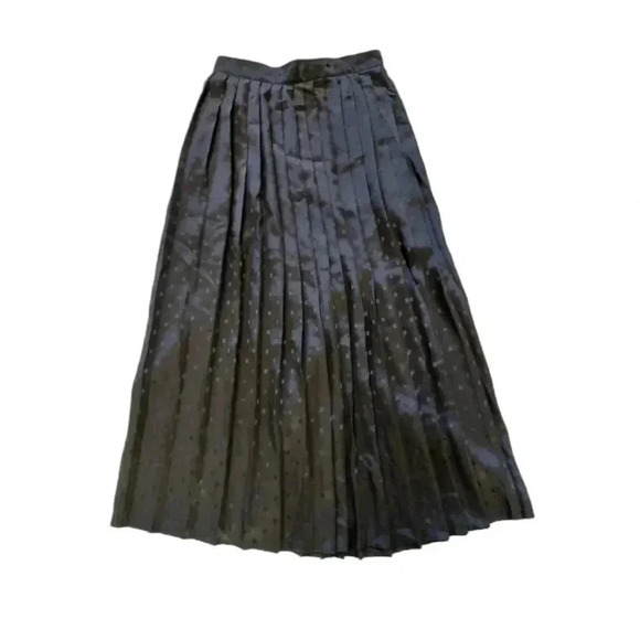 Passport Vintage Black Pleated Maxi Skirt Size  Small - Picture 4 of 7